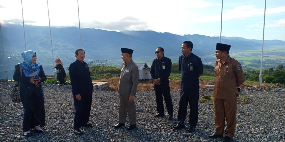 Bupati Kerinci Sediakan Villa Bukit Tirai Embun Bagi KPTA Jambi Untuk Menginap, Menikmati Gunung Yang Pernah Didaki Presiden Jokowi